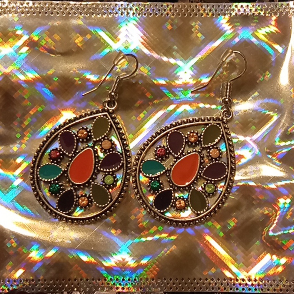 Beautiful Teardrop Earrings